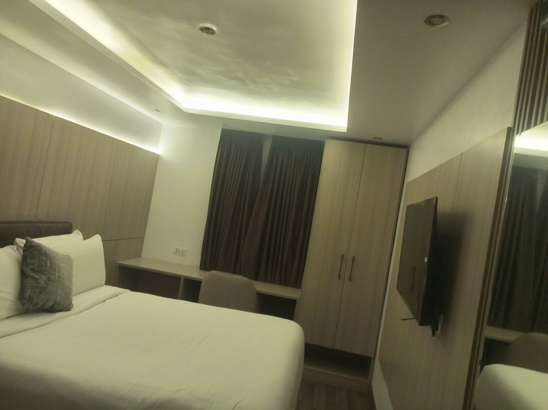 Delta Continental Hotel and Suites