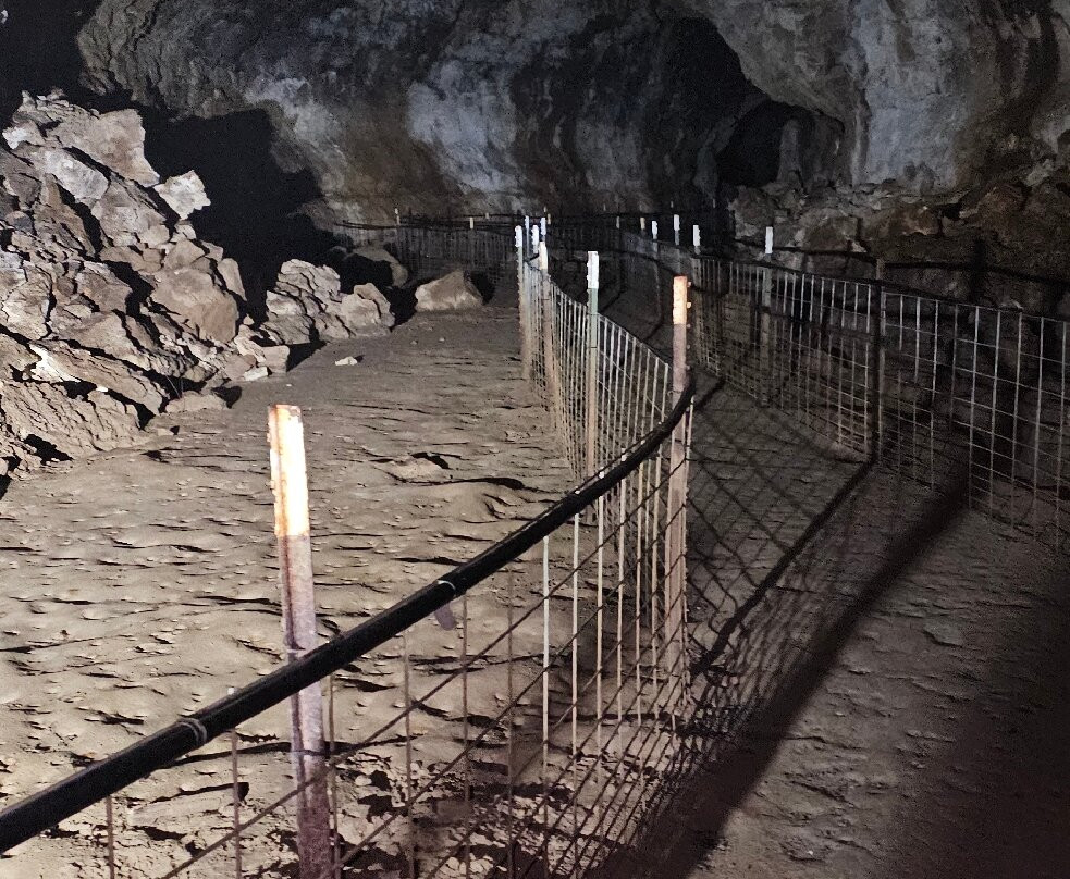 Idaho's Mammoth Cave-Shoshone必去景点