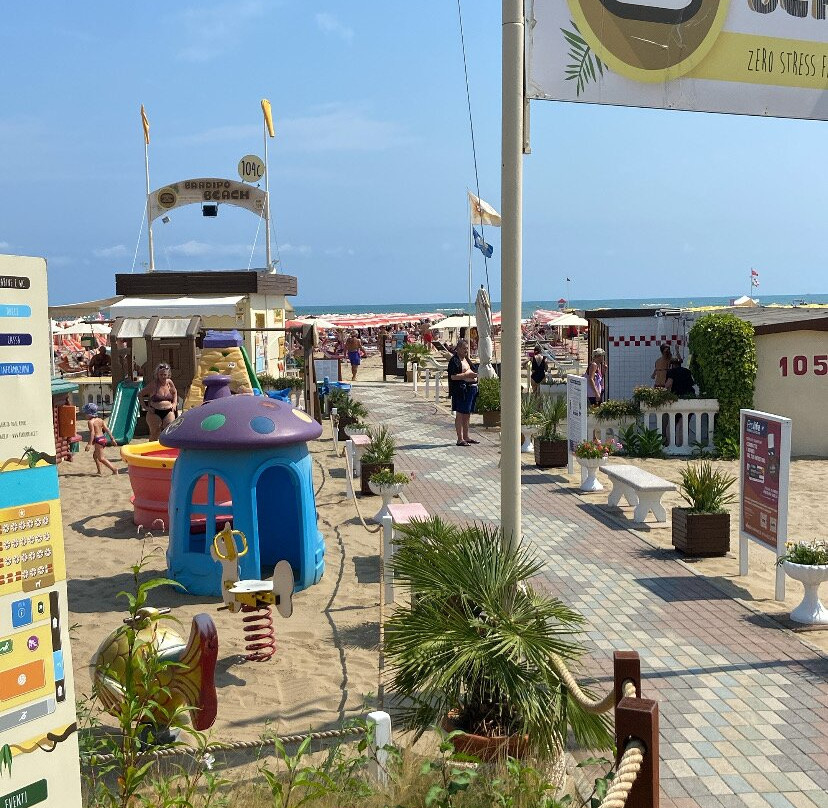 Bradipo Beach-Marebello必去景点