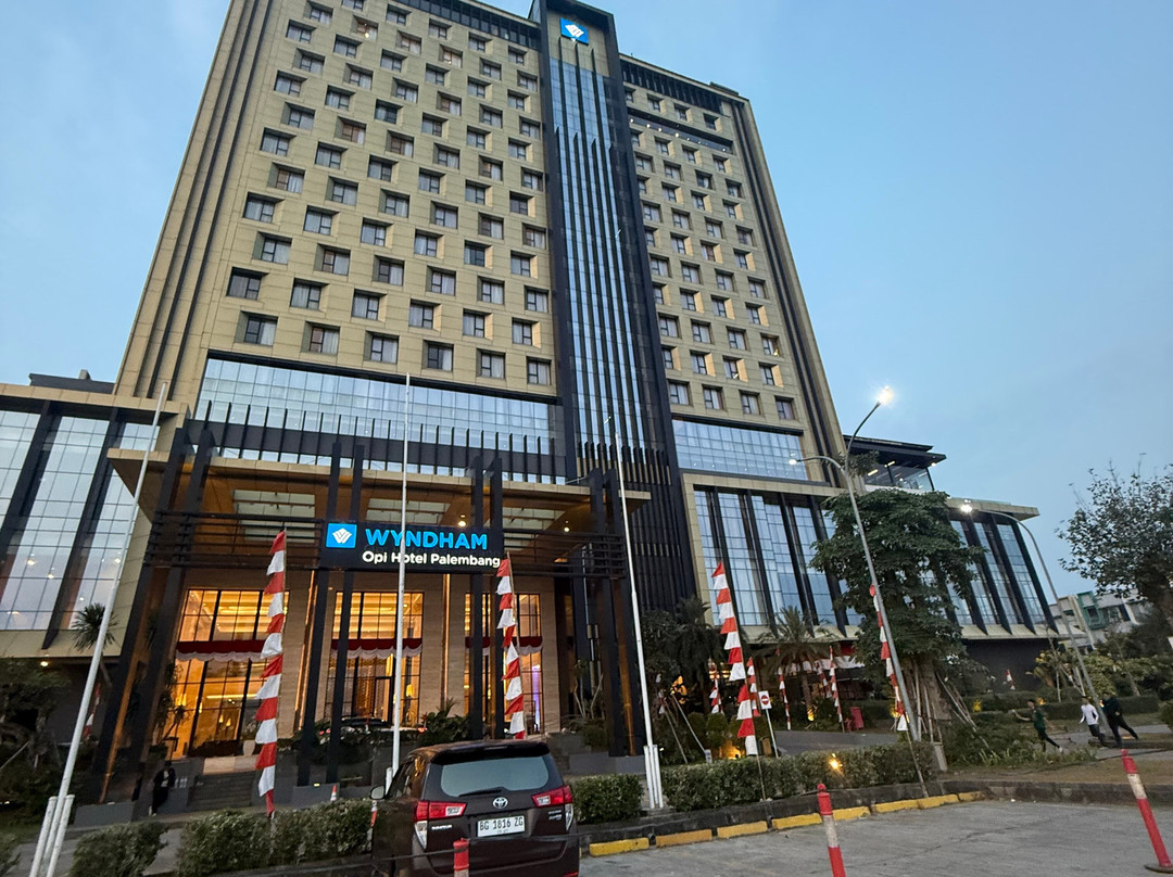 巨港温德姆奥皮酒店主图