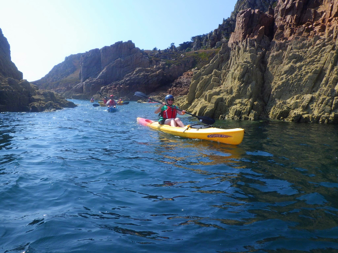 Jersey Kayak Adventures-St. Helier必去景点