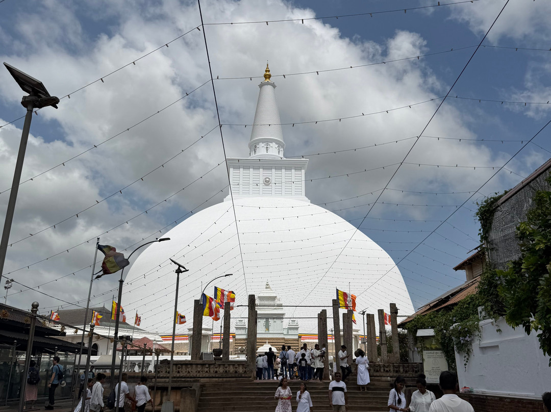 Kumara with Lanka Tour-Gampaha必去景点