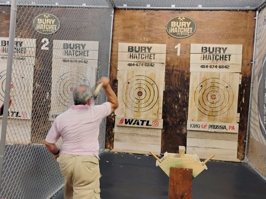Bury The Hatchet King of Prussia - Axe Throwing-普鲁士国王必去景点