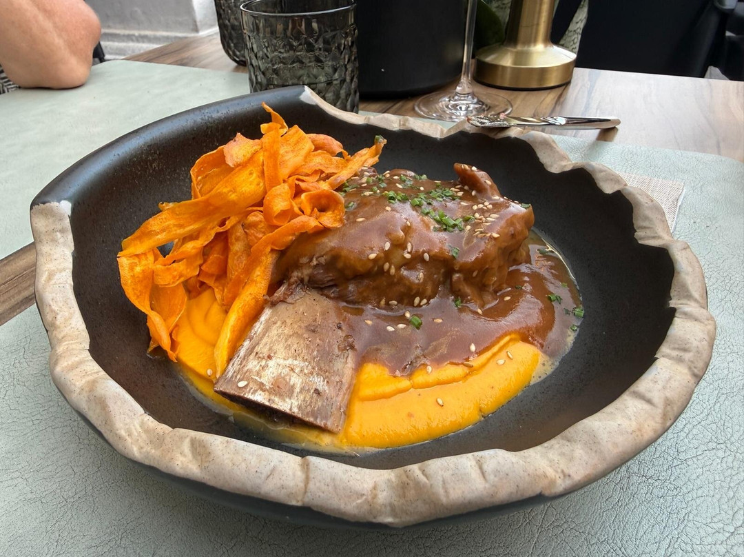 Atipiko Nerja