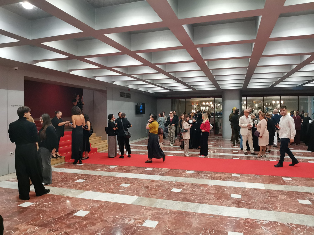 National Theatre of Opera and Ballet of Albania-地拉那必去景点