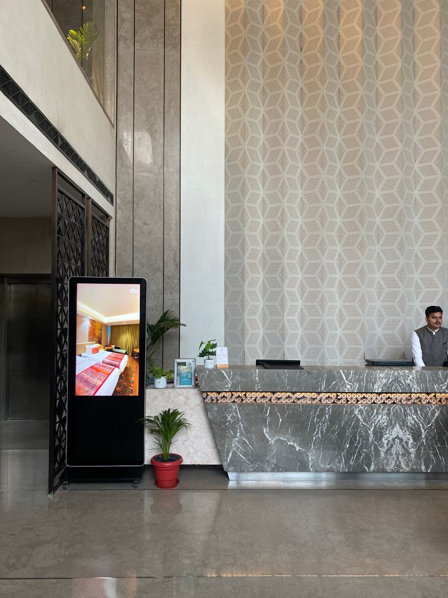 萨亚吉贾姆讷格尔酒店-旅行者