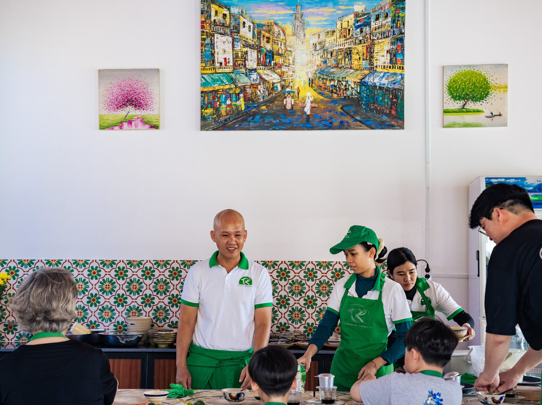 Troc's Kitchen & Cooking Class-扬东必去景点