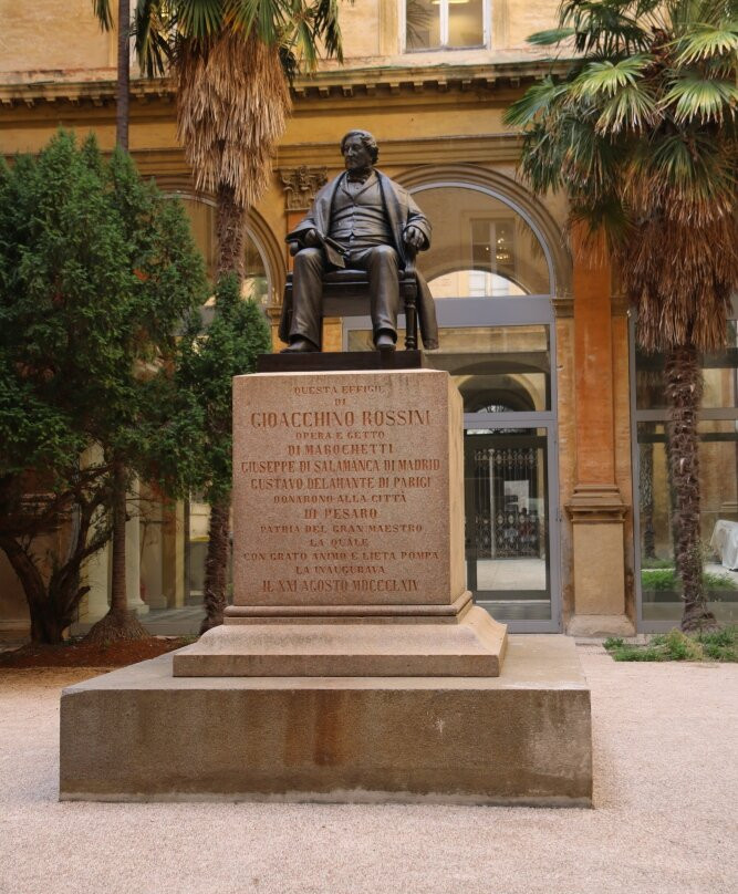 Conservatorio Rossini-佩萨罗必去景点
