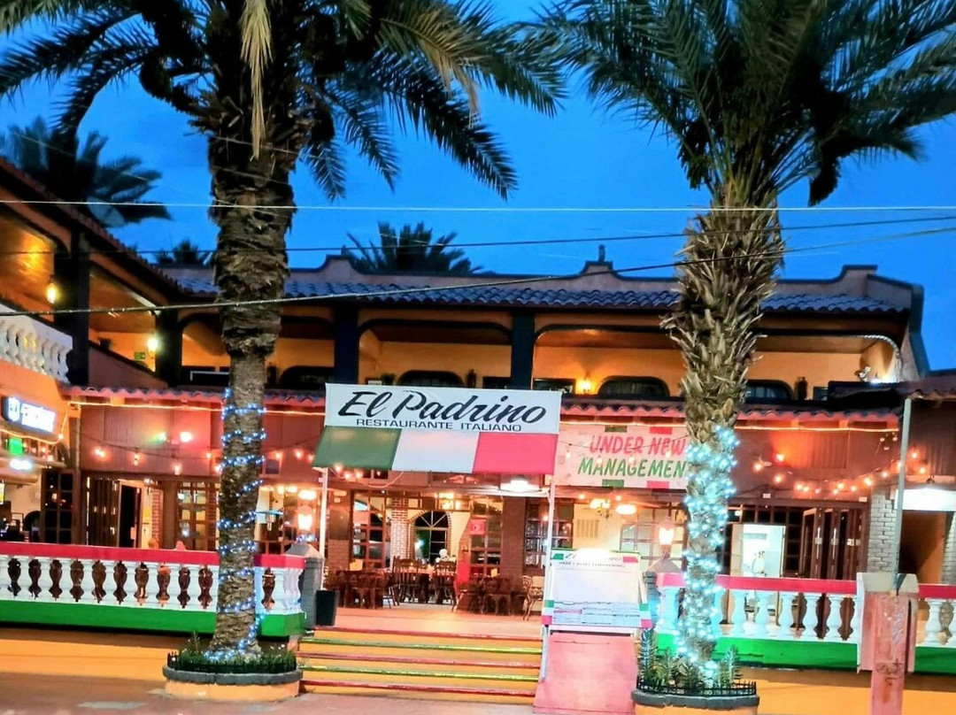 圣费利佩餐馆和美食-El Padrino's Pizzeria y Restaurante