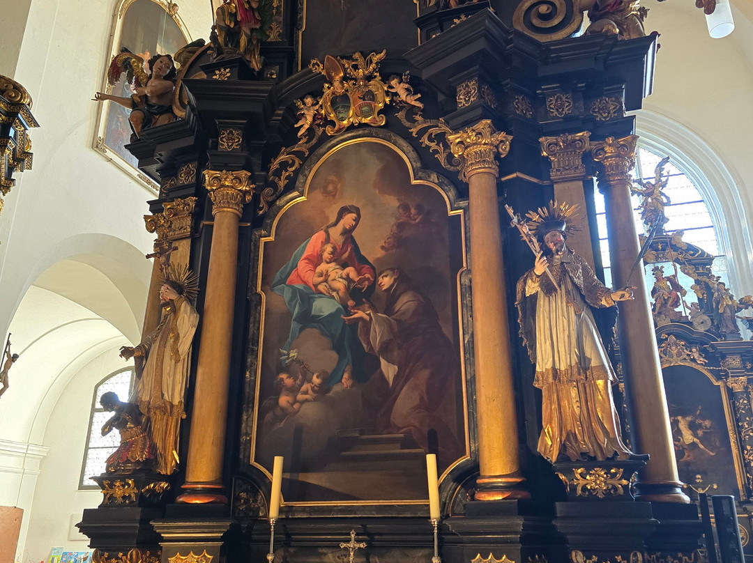 Basilika St. Michael-月亮湖必去景点