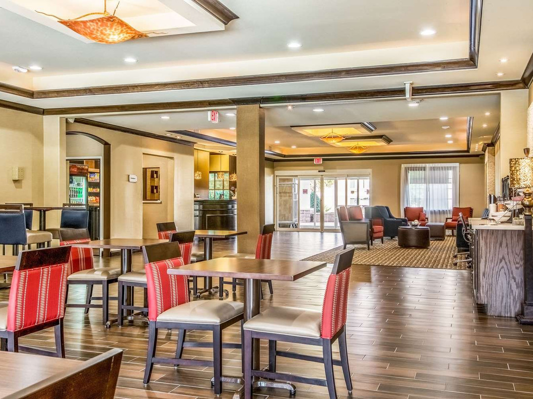 Comfort Suites主图