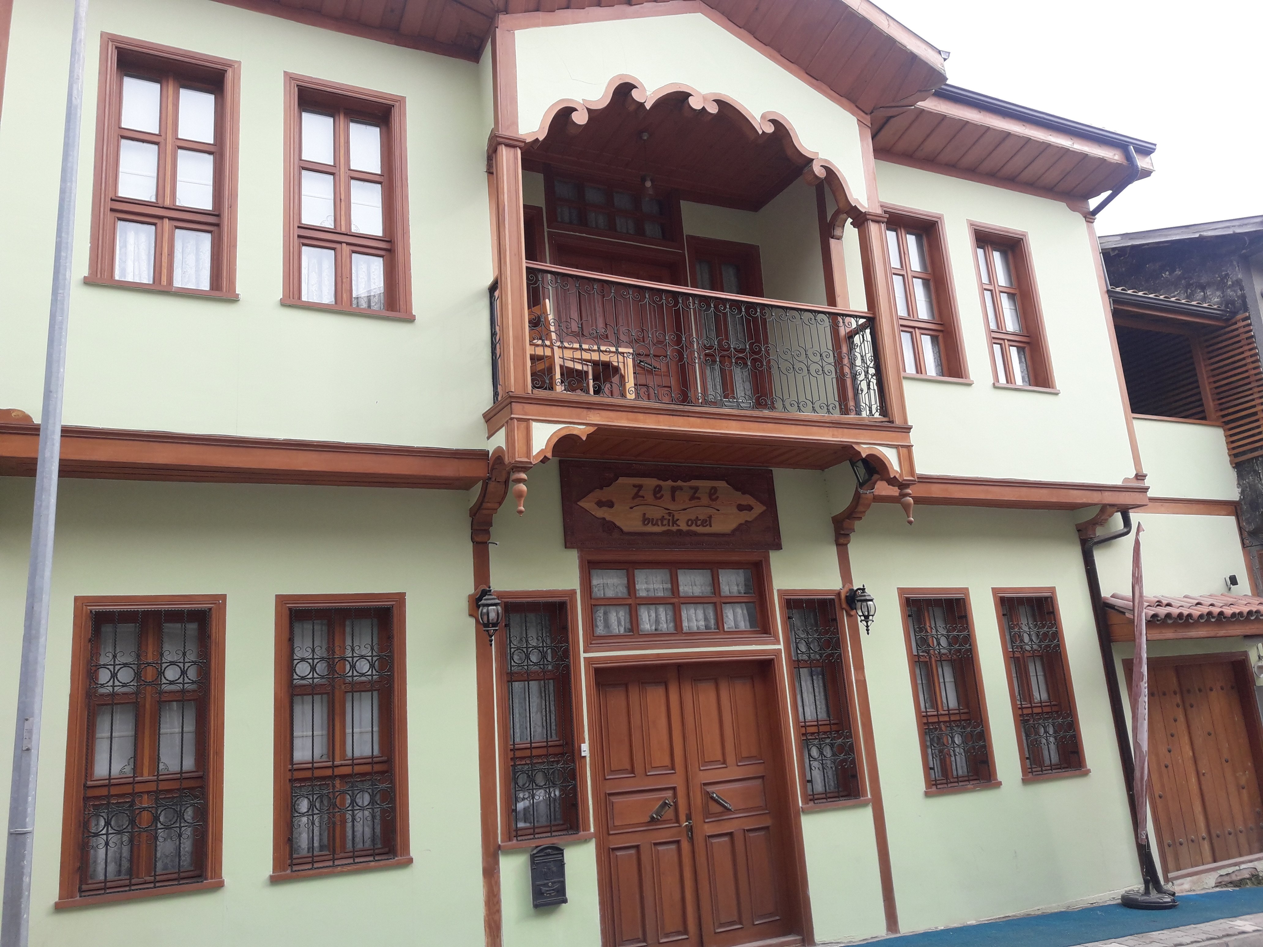 Zerze Butik Otel-官方