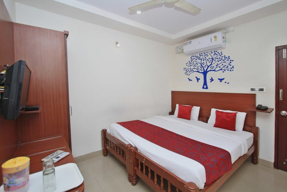 OYO 9632 Hotel Prestige Residency