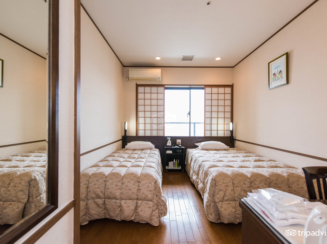 横滨港湾未来万叶俱乐部主图