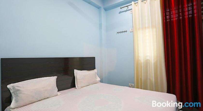 SPOT ON 43669 Mahalaxmi Palace