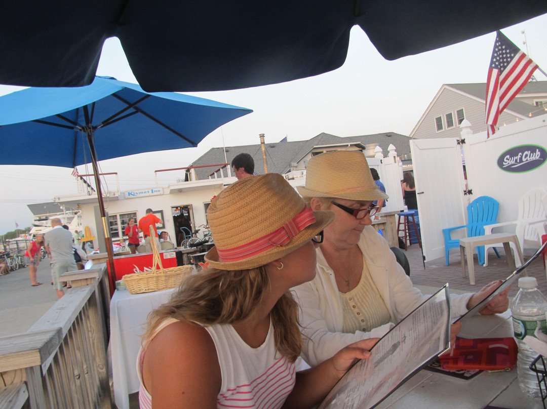 Ocean Beach旅游景点-Surfs Out, Kismet