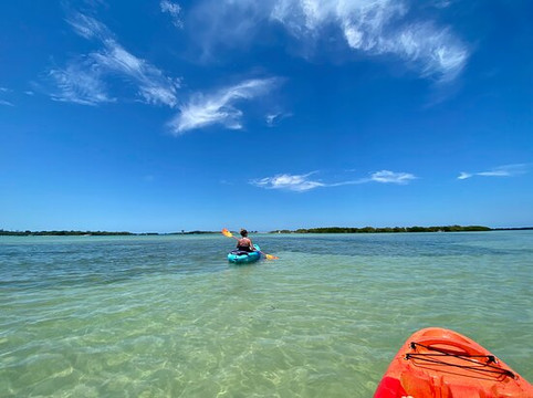 Pops Paddle Board And Kayak Rentals-圣彼得海滩必去景点