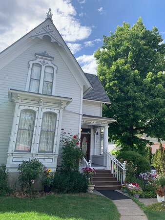 Hokanson's Guest House Bed and Breakfast主图