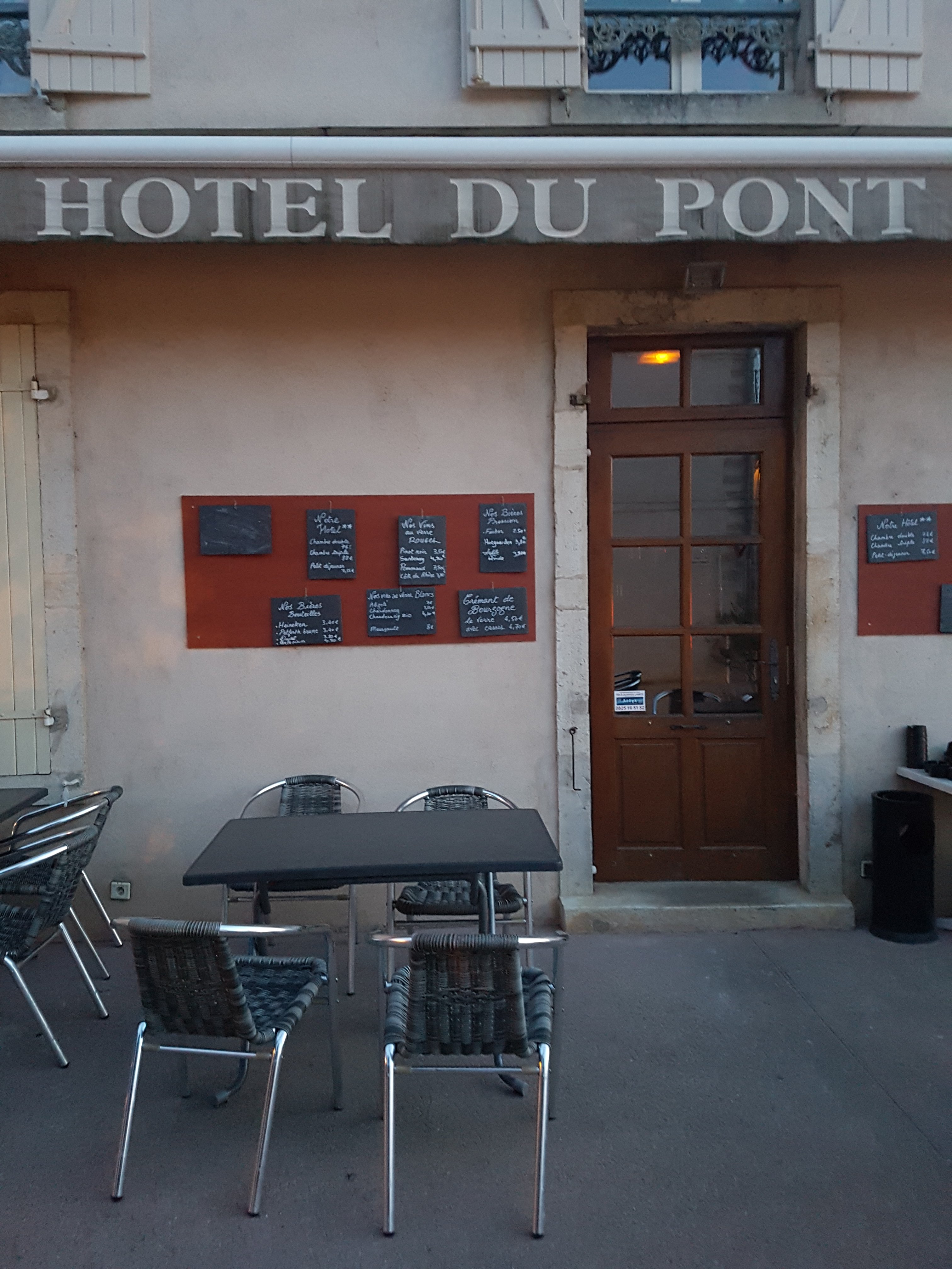 Hôtel du Pont-官方