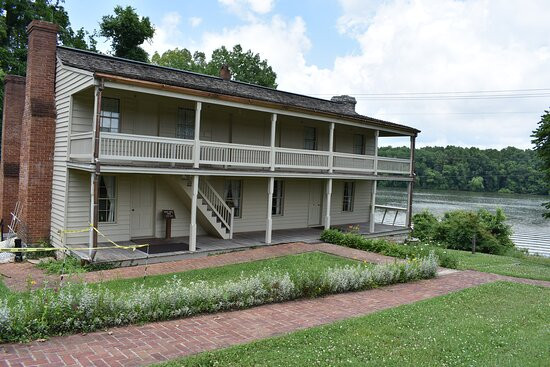 Surrender House - Dover Hotel-Dover必去景点
