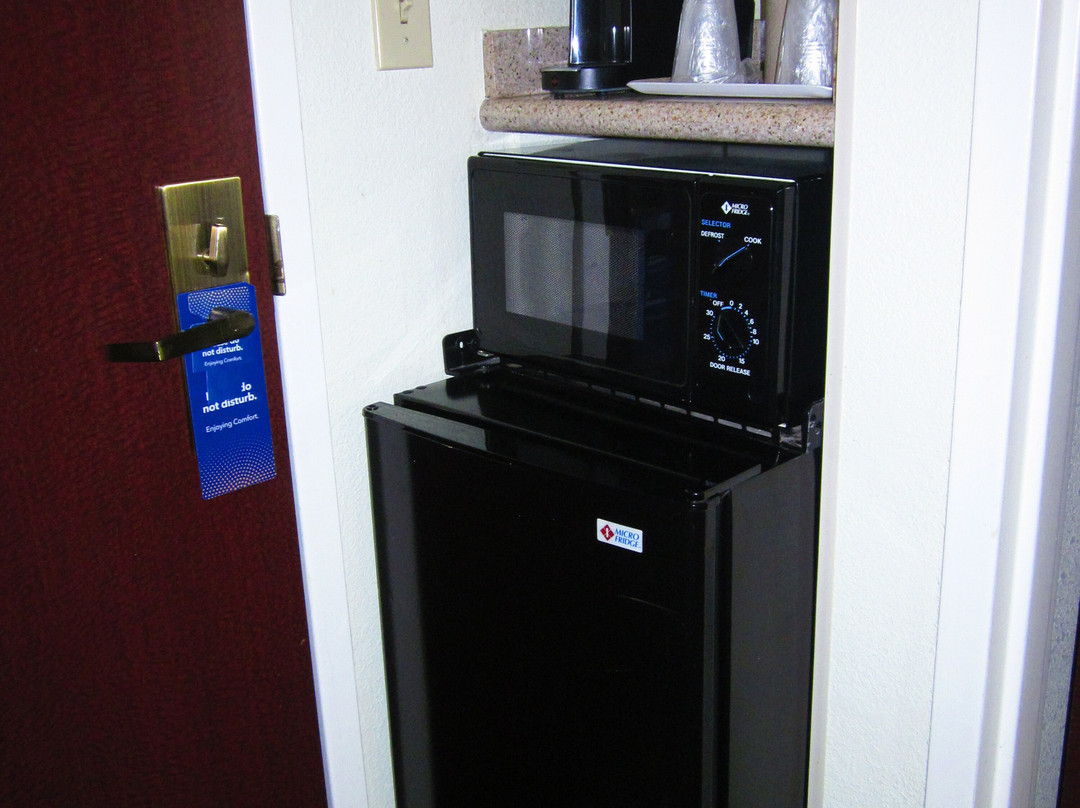 Comfort Inn & Suites Lake Norman主图