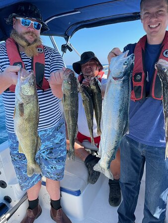 Grand Bend Fishing Charters-Grand Bend必去景点