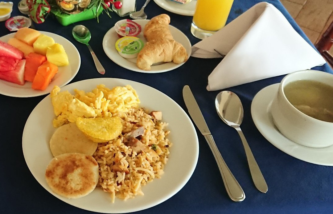 Hotel Almirante主图