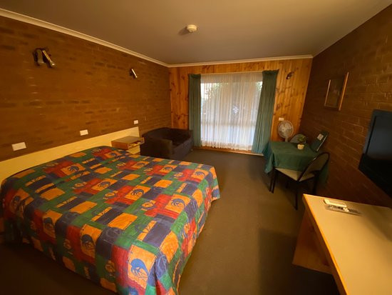 Country Roads Motor Inn主图