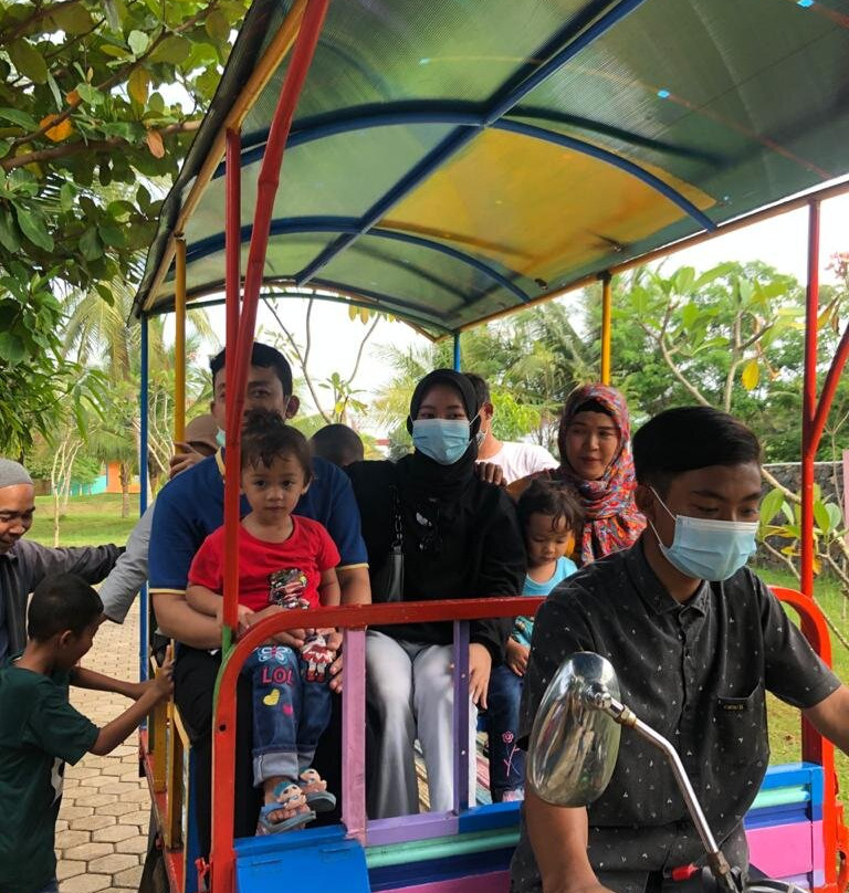 Coconut Island Carita主图