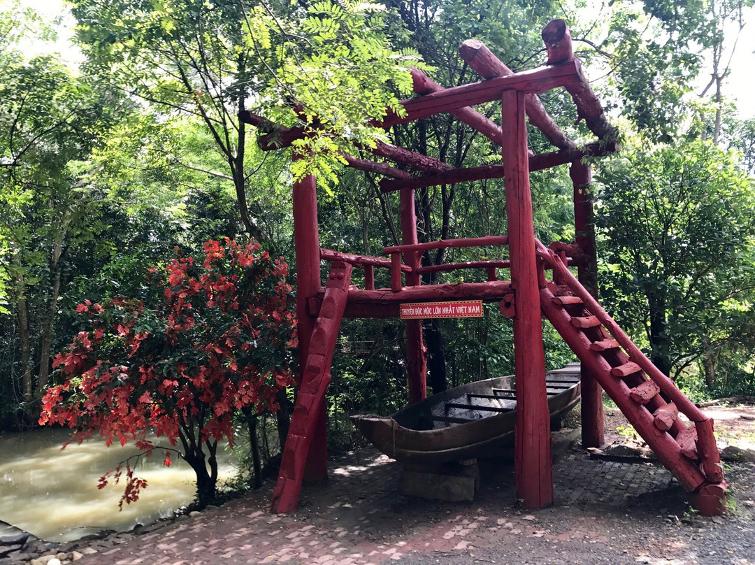 Troh Bu  Botanic Garden景点图片