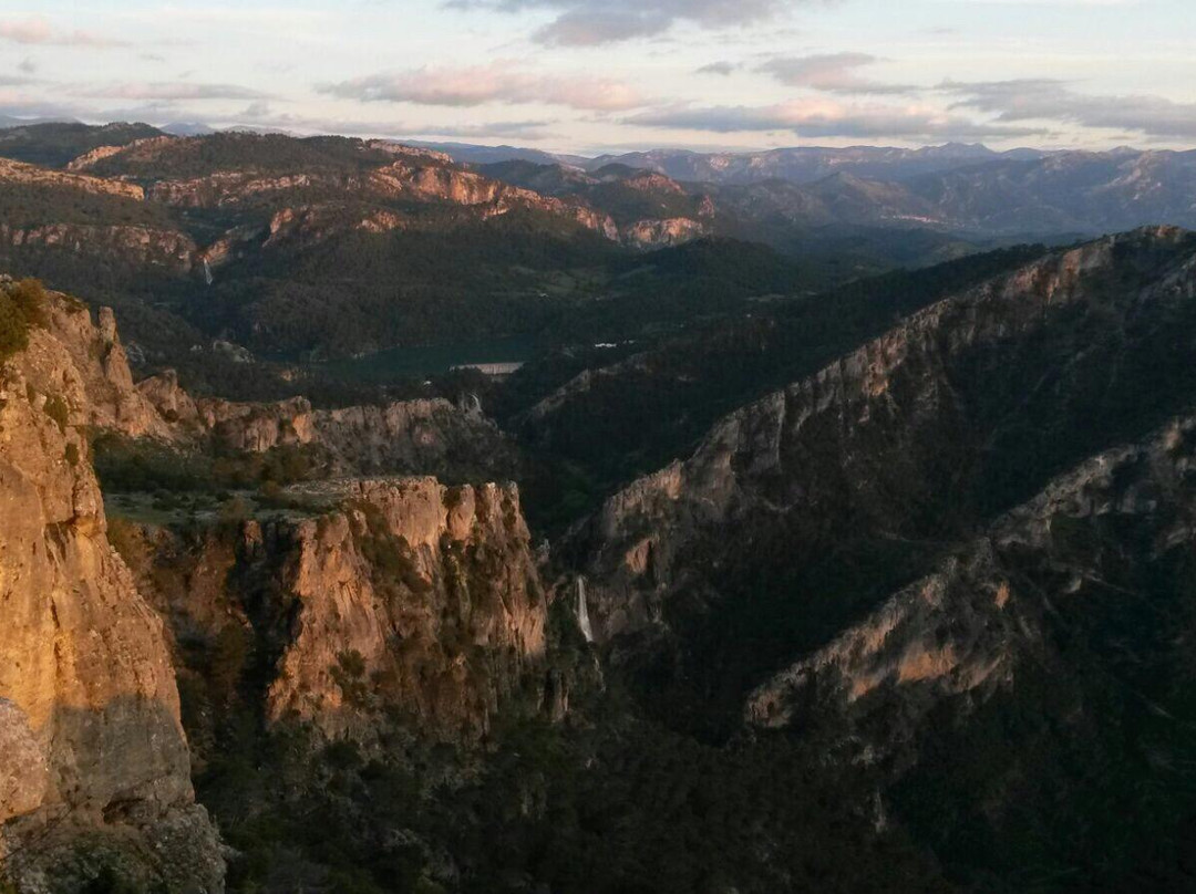 Cascadas de la Osera y Chorrogil景点图片
