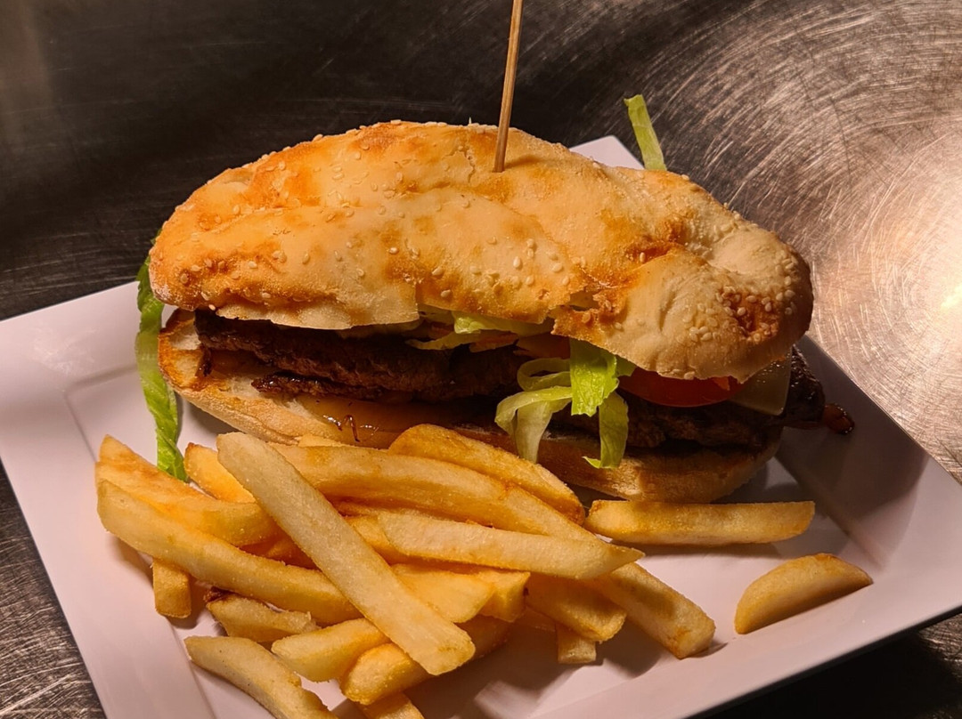 Mount Barker Hotel Bar & Bistro