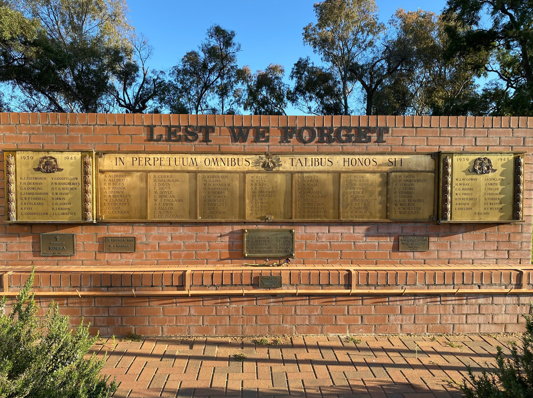 Geoff Rohr Memorial Garden