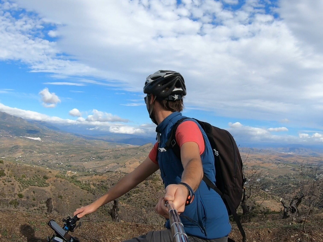 SIERRA DE LAS NIEVES BY BIKE景点图片