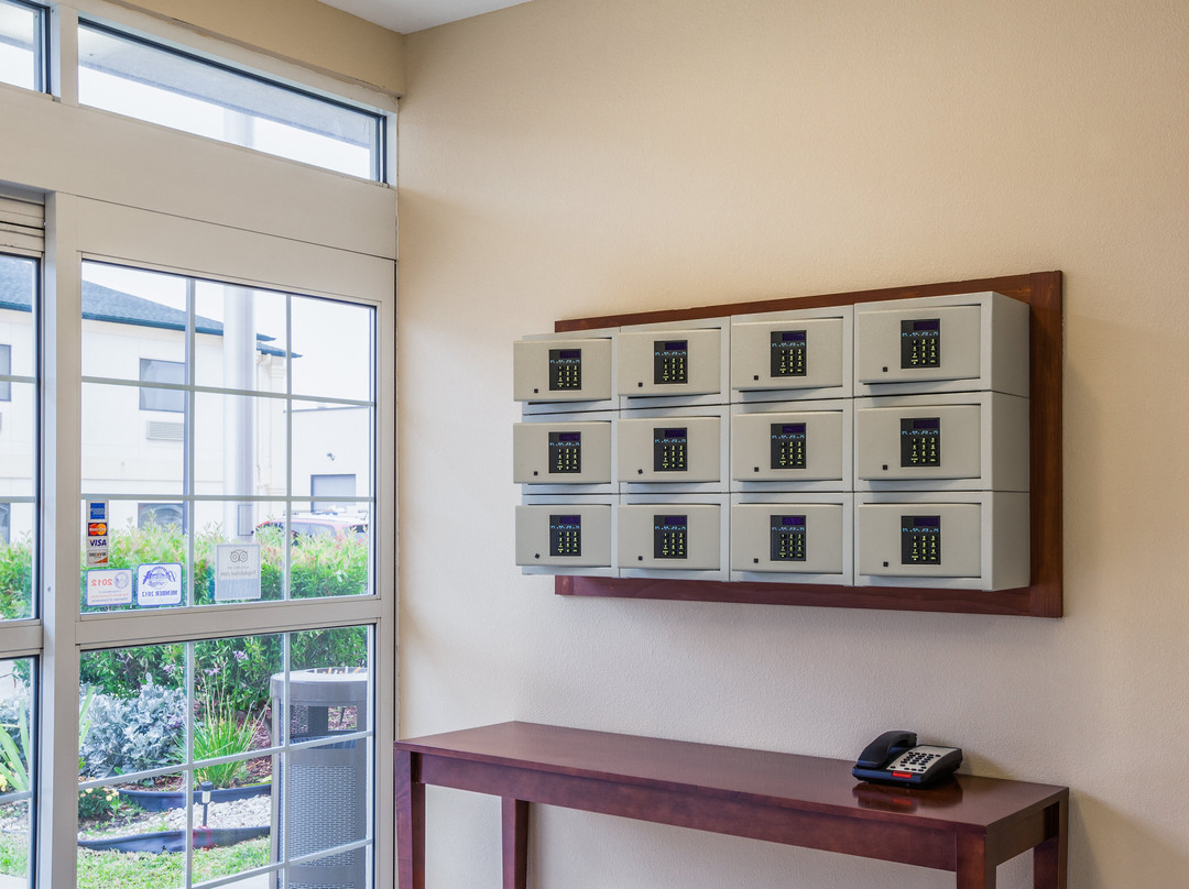 Candlewood Suites Houston I-10 East by IHG主图