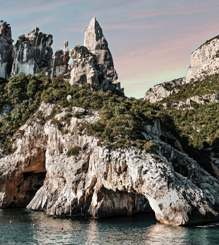 Cala Goloritze-Baunei必去景点