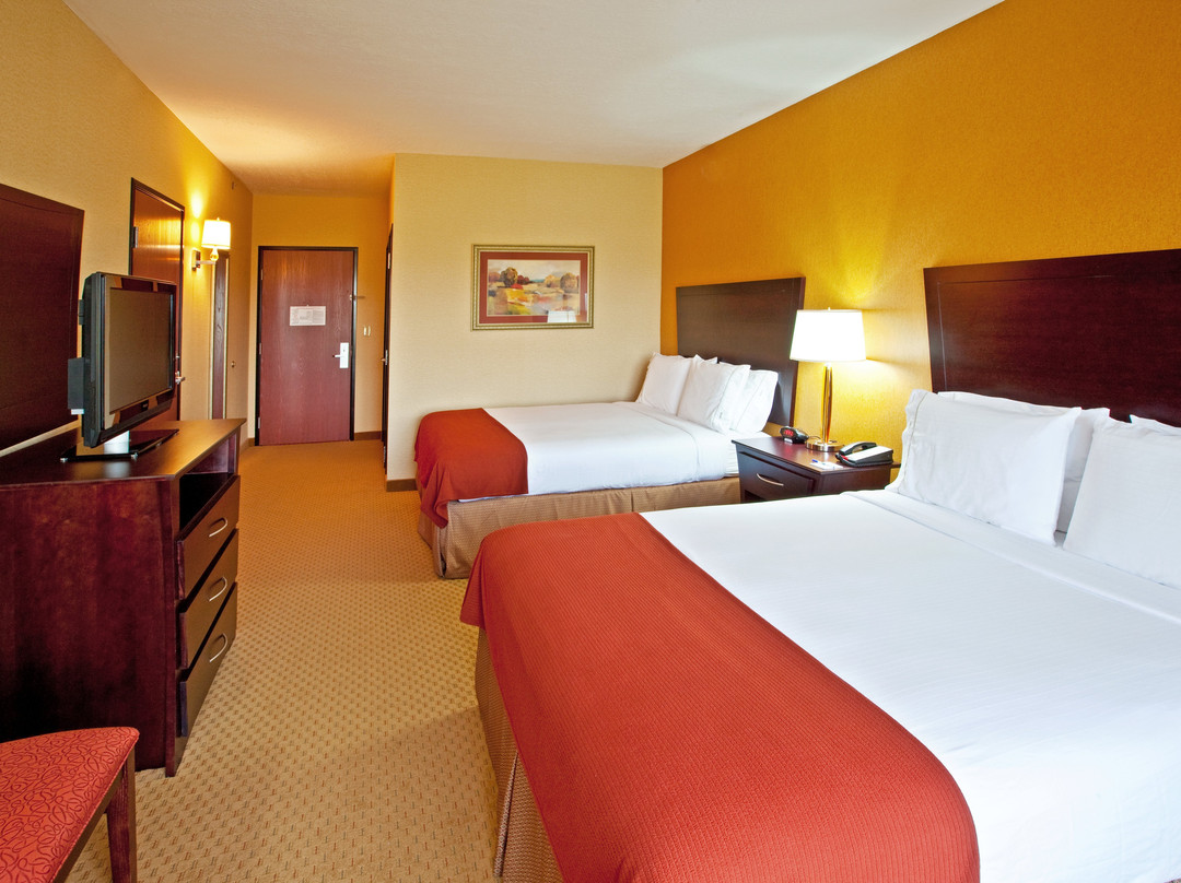 Holiday Inn Express & Suites Franklin By IHG主图