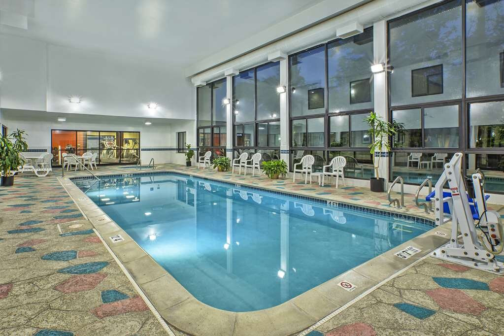 Hampton Inn Detroit/Belleville-Airport Area主图