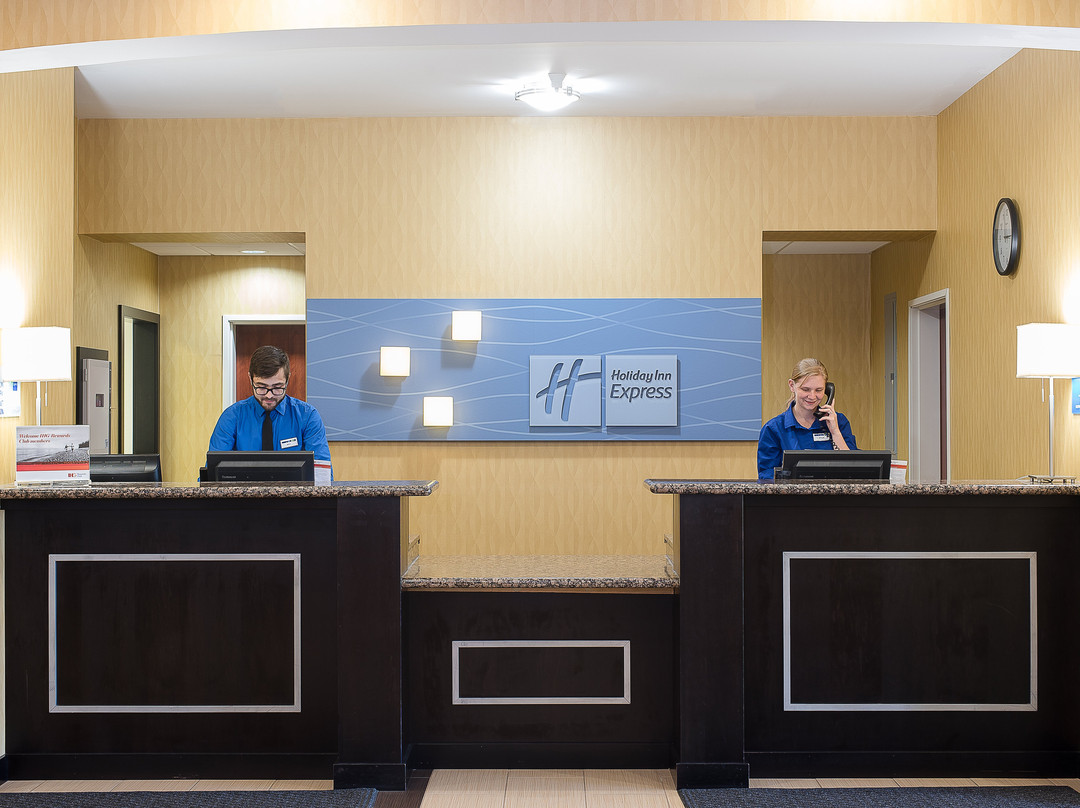 Holiday Inn Express & Suites Lafayette East By IHG主图