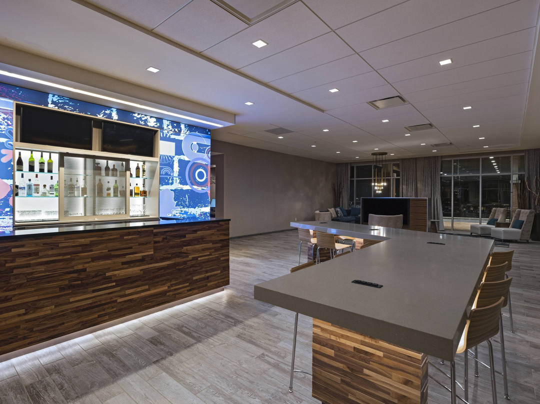 Courtyard St. Louis Brentwood主图