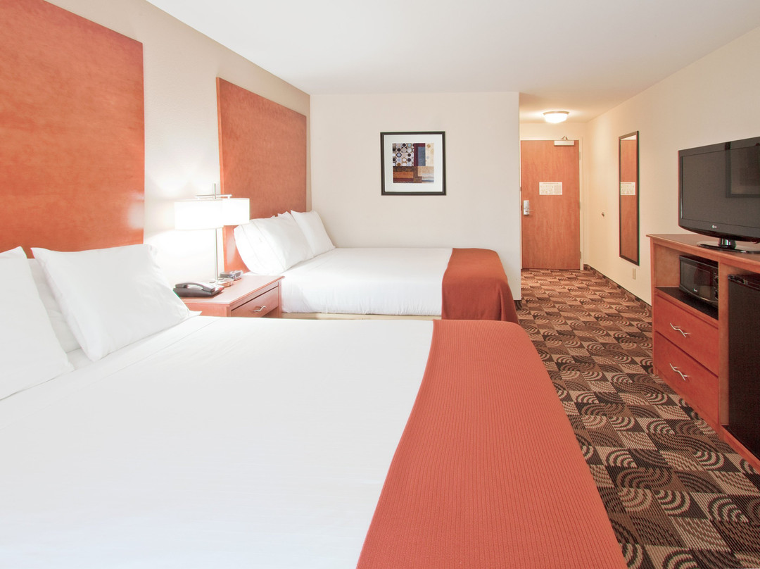 Holiday Inn Express & Suites Bainbridge by IHG主图