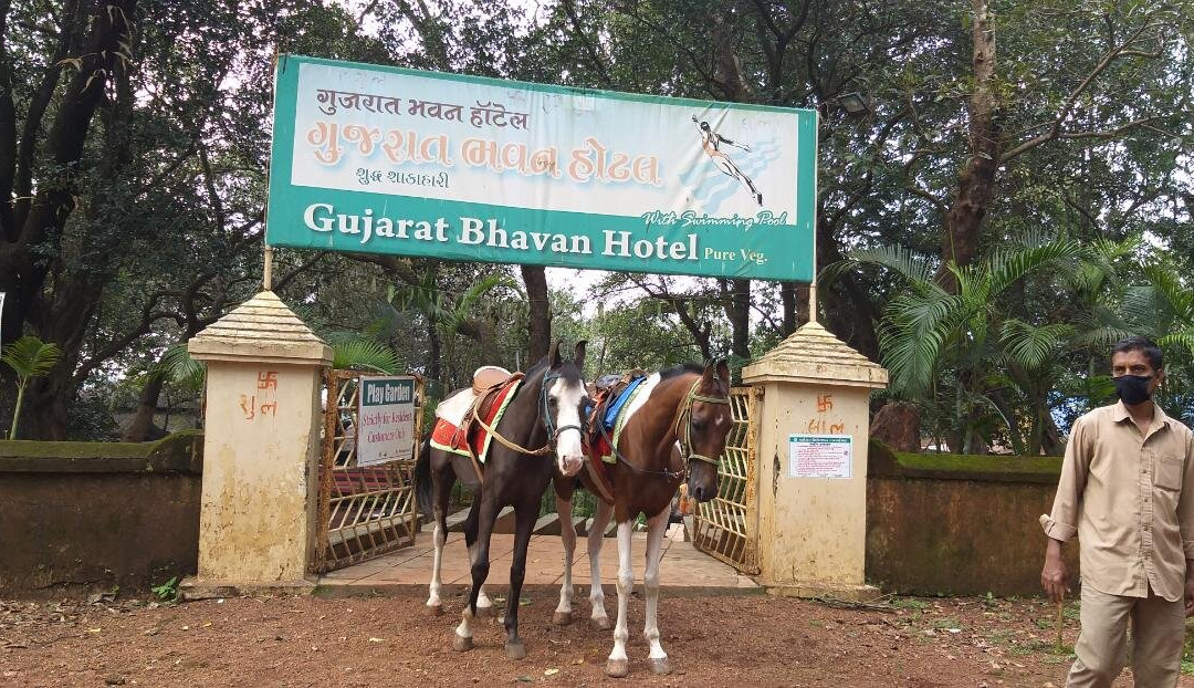 Gujarat Bhavan Hotel主图