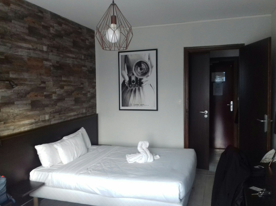Hotel Bellevue主图