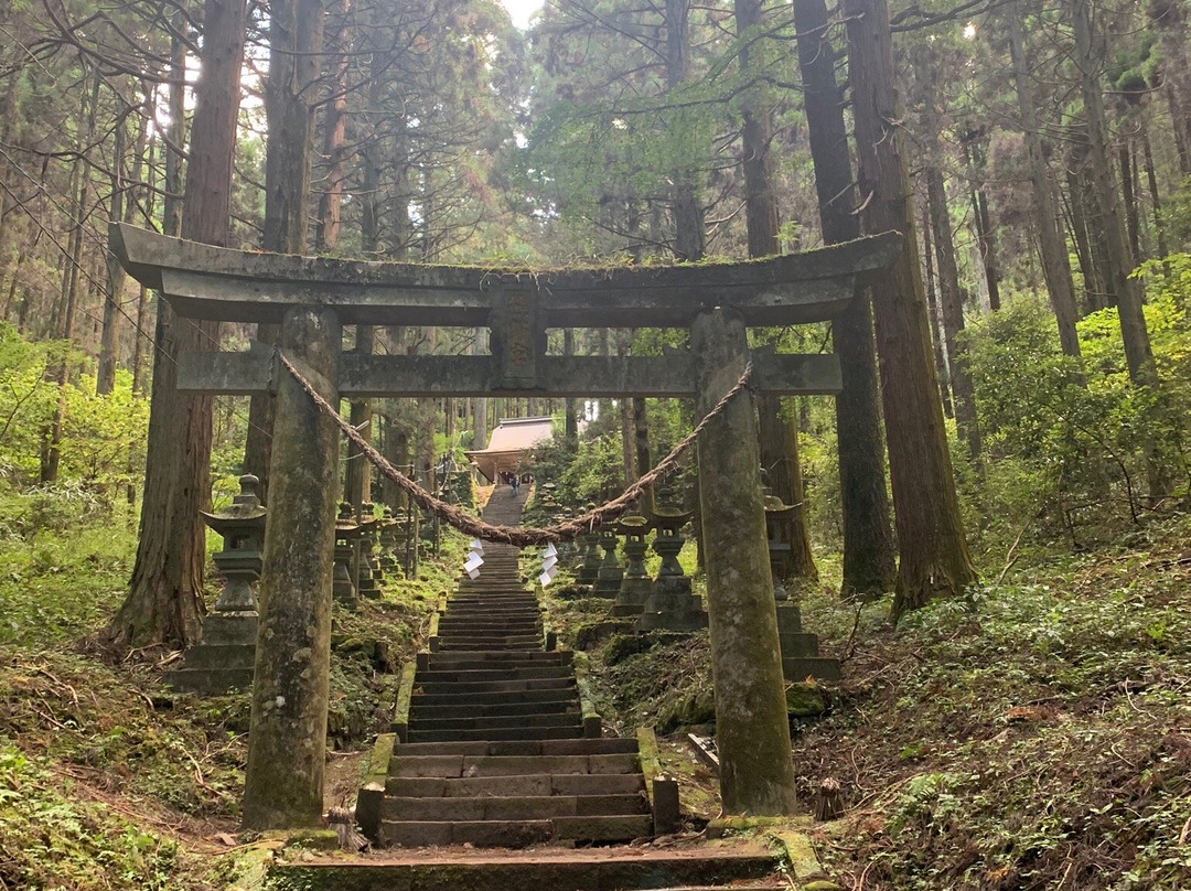 Kamishikimi Kumanoimasu Shrine景点图片