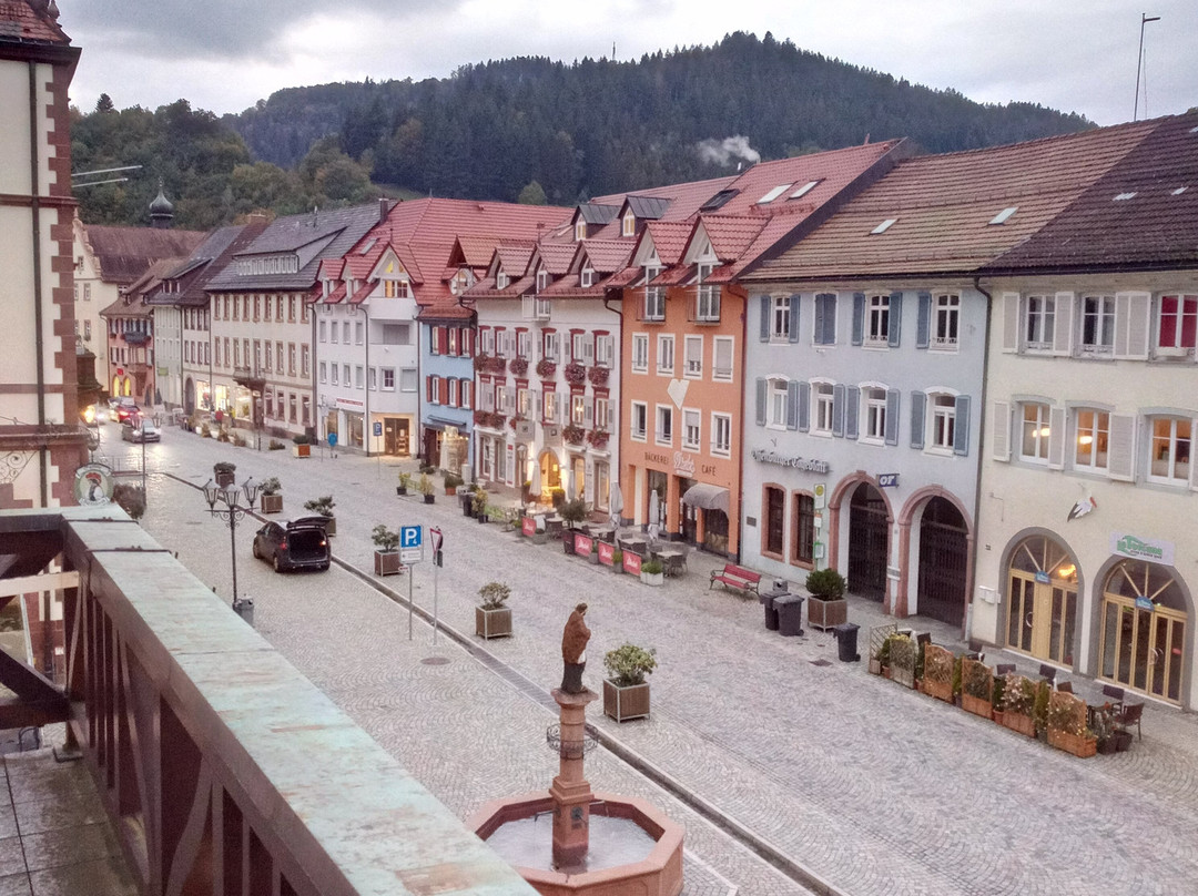 克朗餐厅酒店主图