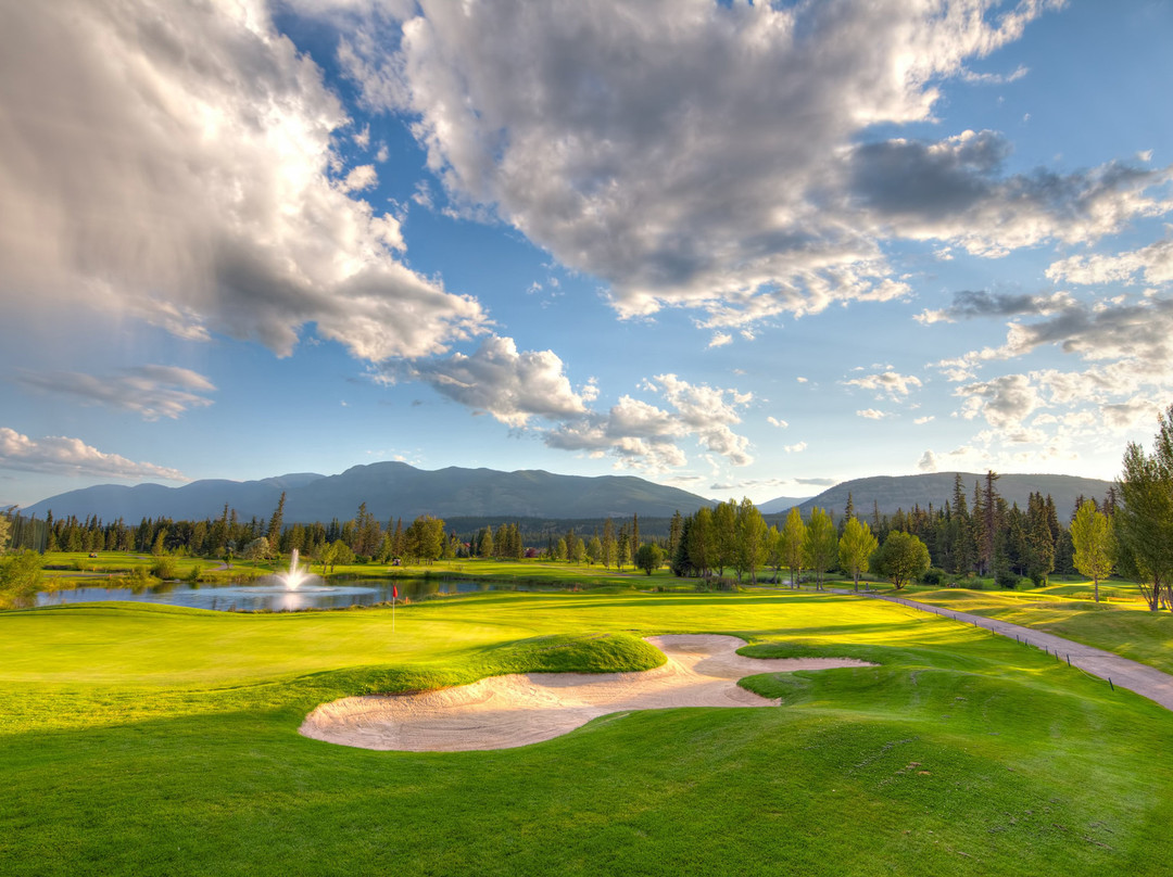 Riverside Golf Resort at Fairmont主图