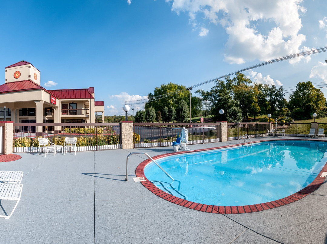 Red Roof Inn & Suites Clinton主图