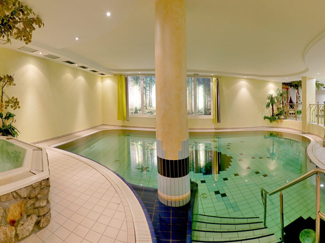 Hotel Kristall主图