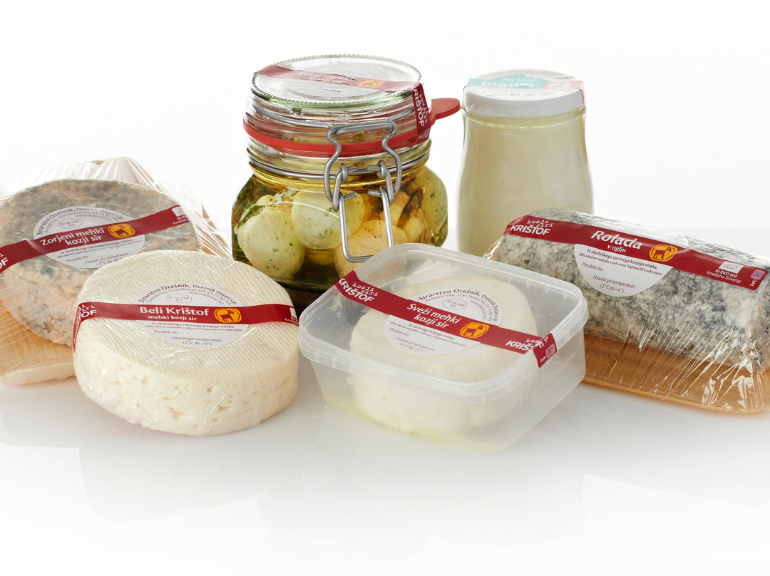 Javni zavod Polhograjska graščina-Sentjost Nad Horjulom必去景点