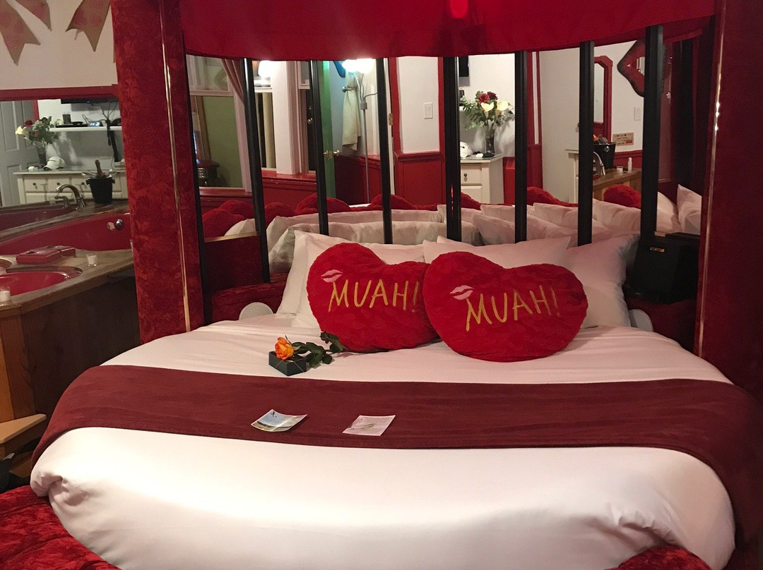 冒险套房酒店主图